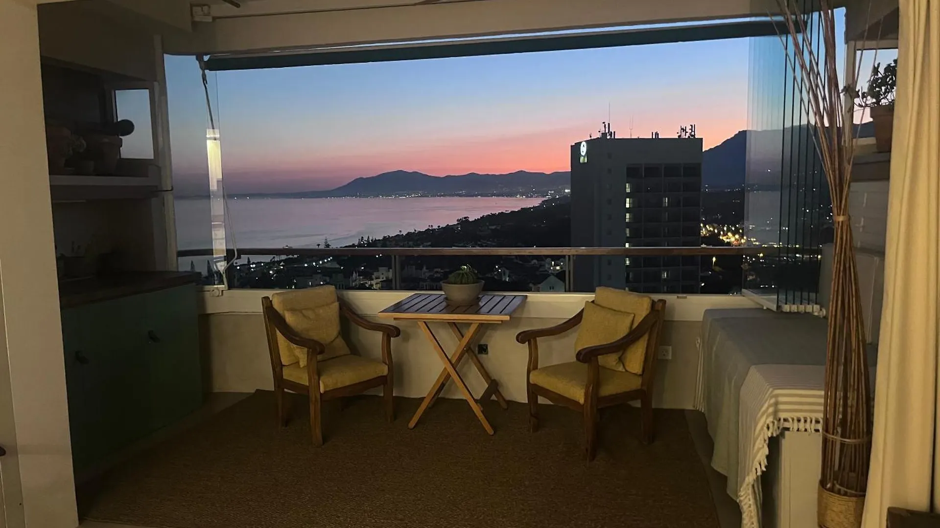 Apartment Vistas Al Mar Marbella Del Este